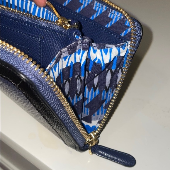 Vera Bradley Blue and Black Wallet - Picture 6 of 7